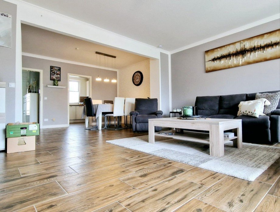 Wohn- und Esszimmer Reihenmittelhaus Kaltenkirchen