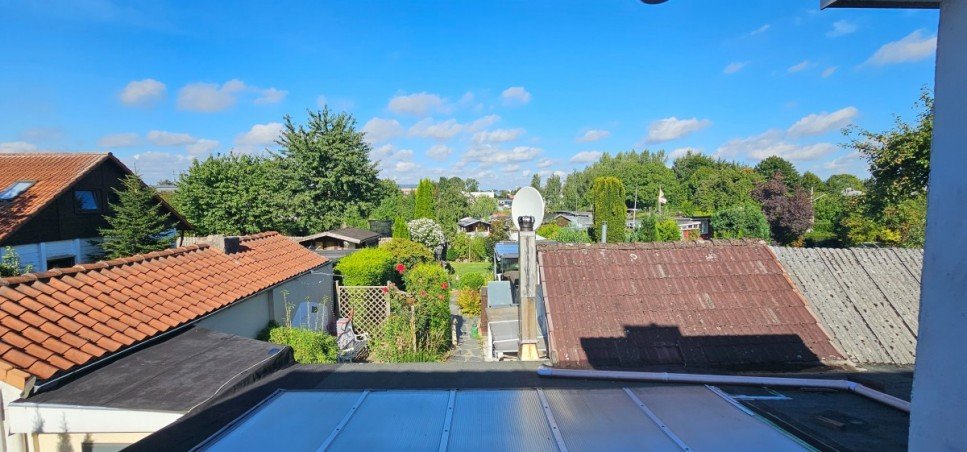 Aussicht auf den Garten Doppelhaush�lfte L�beck