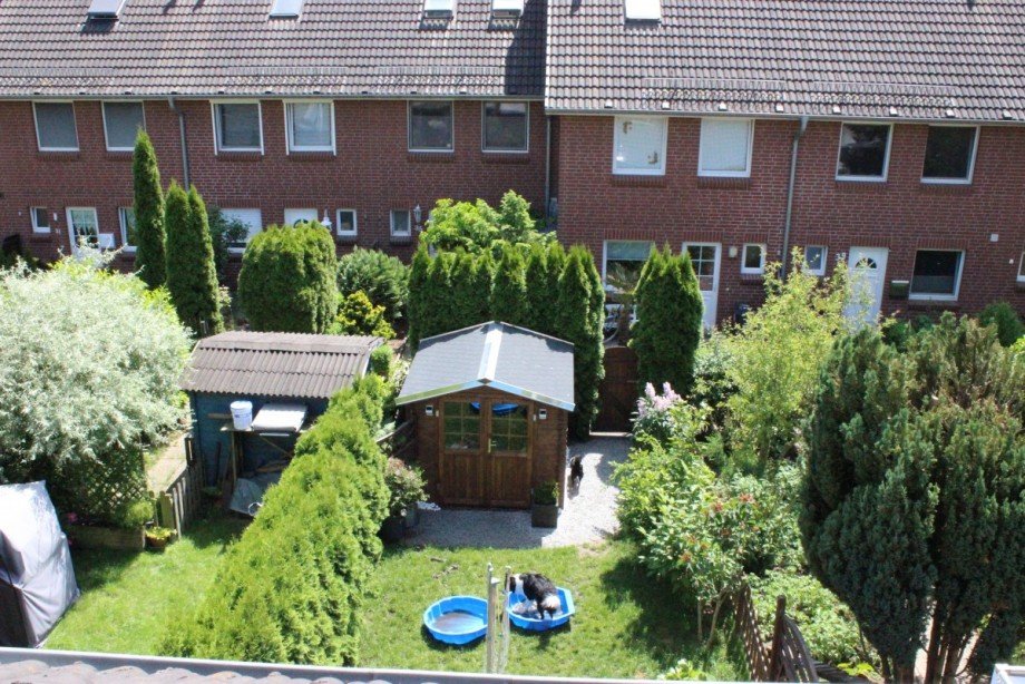Blick von oben in den Garten Reihenmittelhaus Barmstedt