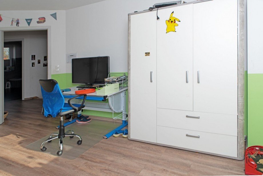 Kind 1 Einfamilienhaus Horst
