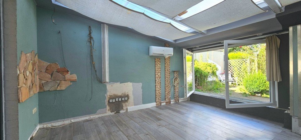 Wintergarten Doppelhaush�lfte L�beck