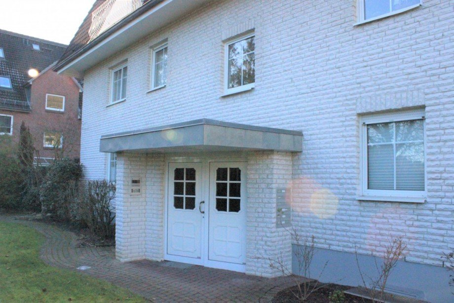 Eingang R�ckseite Etagenwohnung Pinneberg