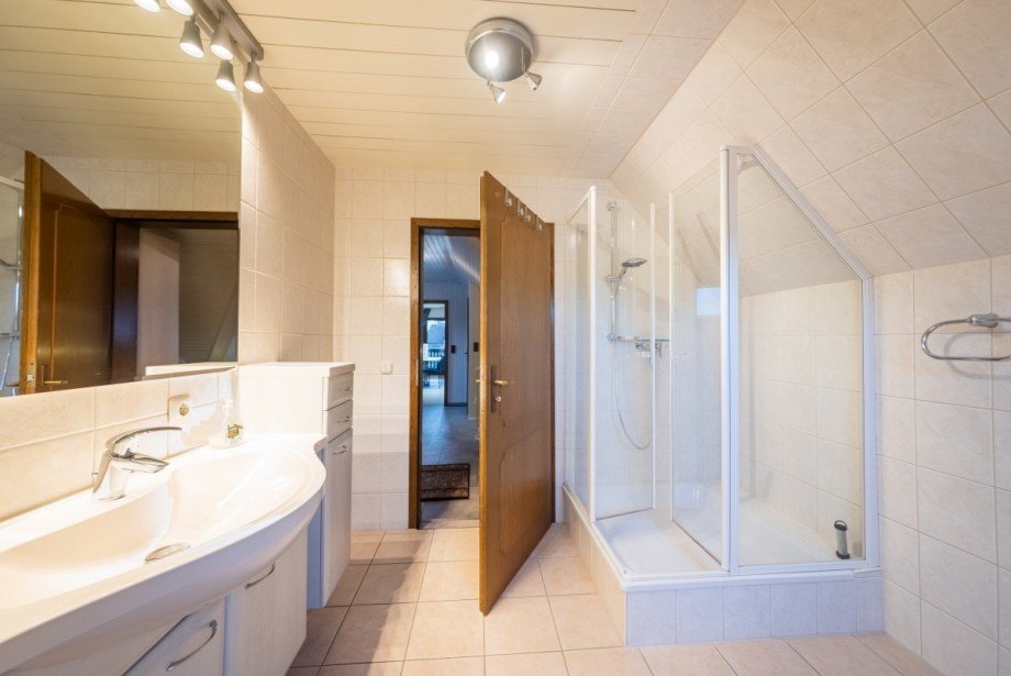 Bad oben Einfamilienhaus Brunsb�ttel