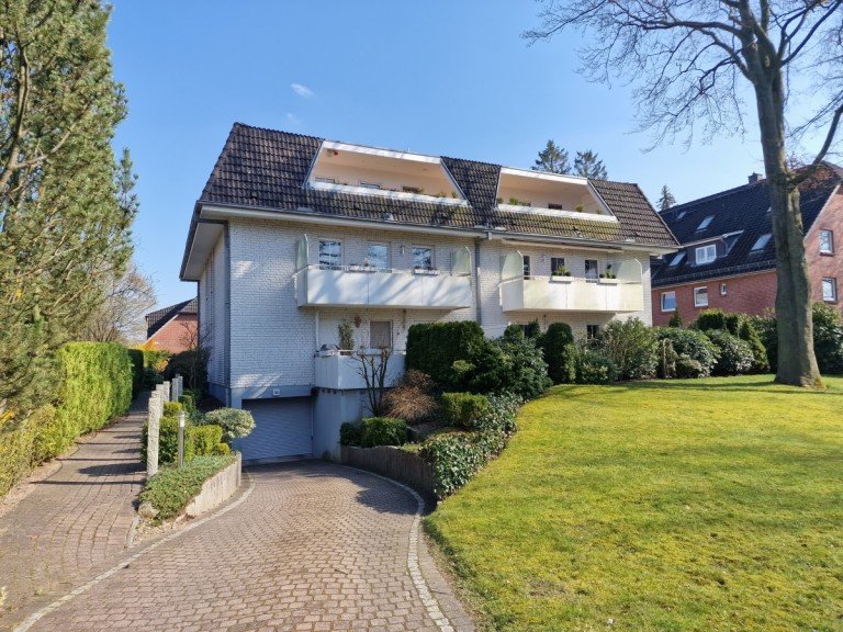 Traumhafte Wohnung im 1. Stock Pinneberg Etagenwohnung VERKAUFT! Pi- Quellental: Gro�z�gige 3-Zimmer-Wohnung; Erstbezug nach Sanierung