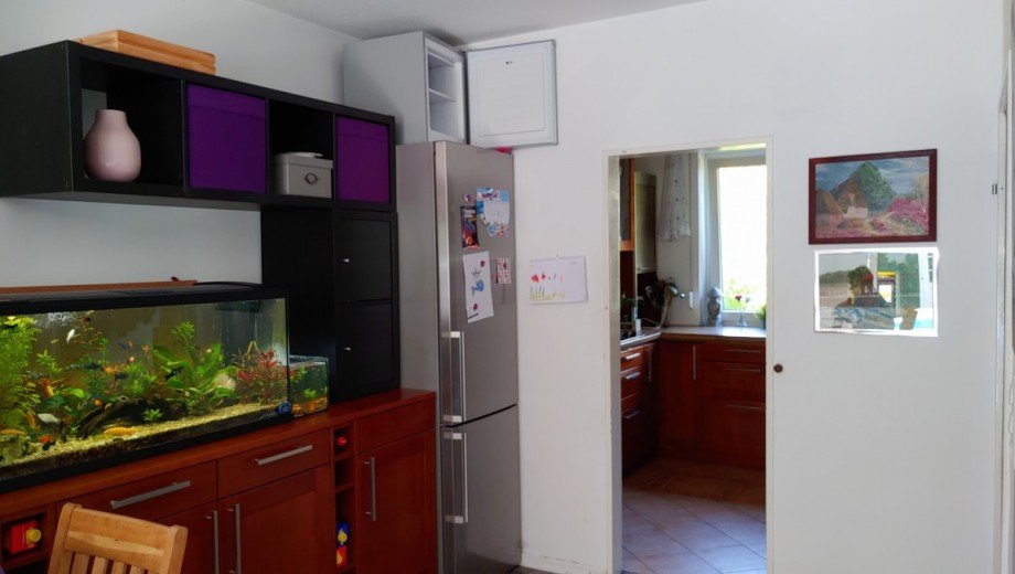 Blick von der Essecke in die K�che Reihenmittelhaus Elmshorn