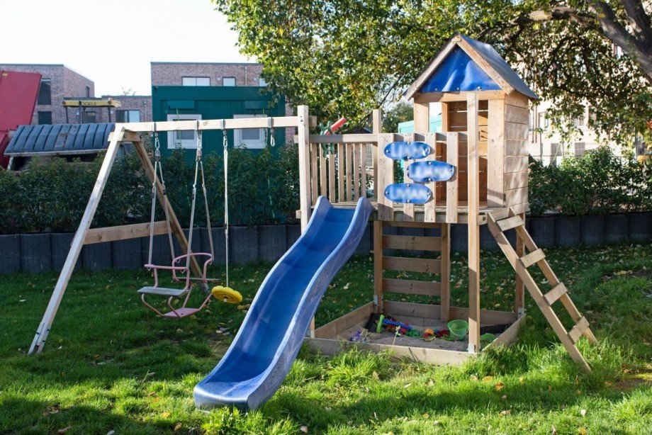 Kinderspielger�te Einfamilienhaus Horst