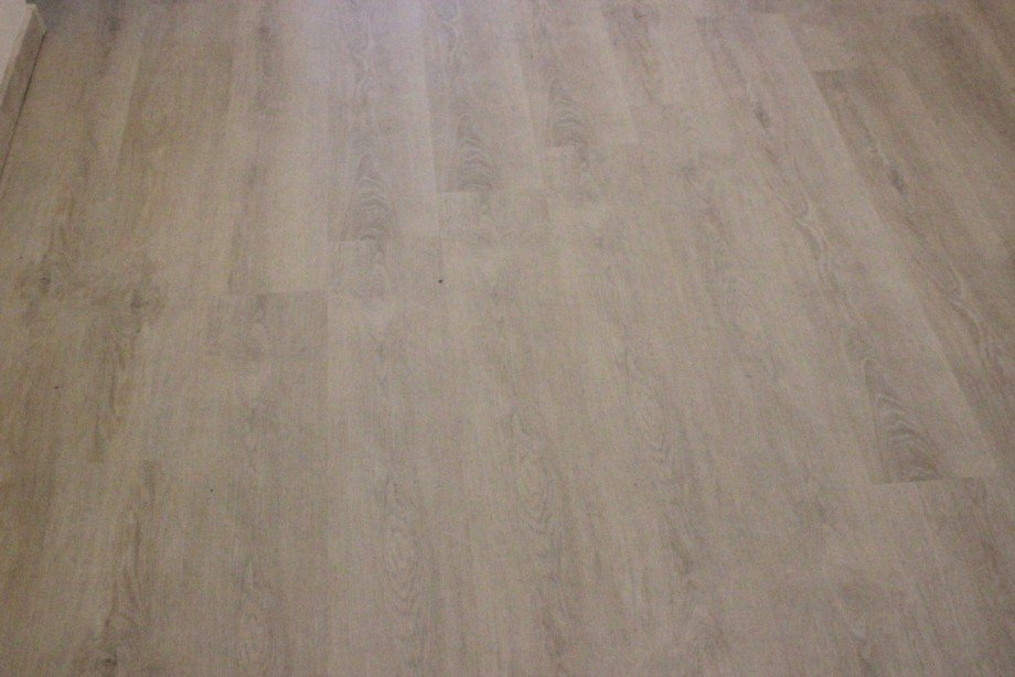 Vinyllaminat in Landhausstil Etagenwohnung Pinneberg
