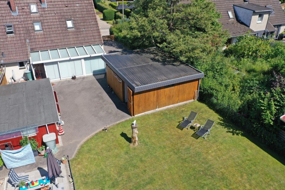 Terrasse und Garten Doppelhaush�lfte Pinneberg