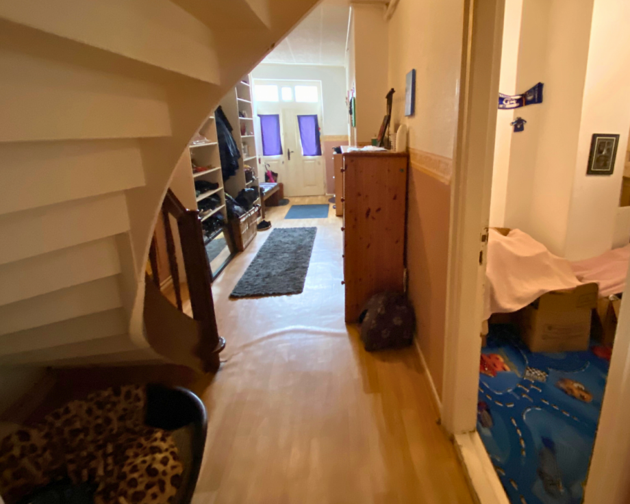 Flur_Gl�ckstadt_ nearsoriginals Einfamilienhaus Gl�ckstadt