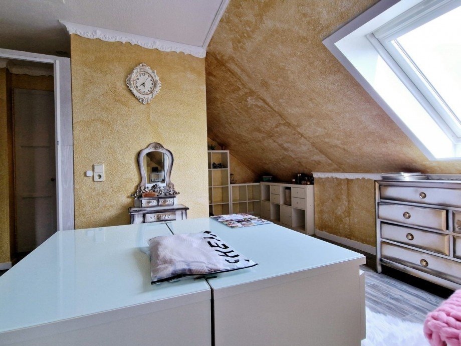 DG Ankleidezimmer Reihenmittelhaus Kaltenkirchen