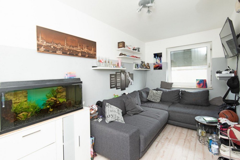 Kinder-Jugendzimmer (Im Grundriss Kind 1) Reihenmittelhaus Barmstedt
