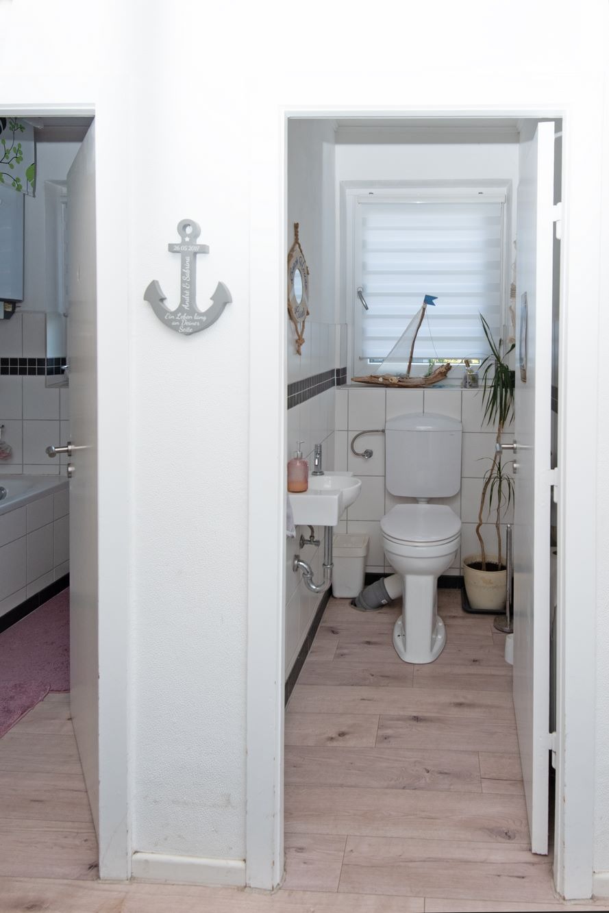 G�ste WC Zweifamilienhaus Barmstedt